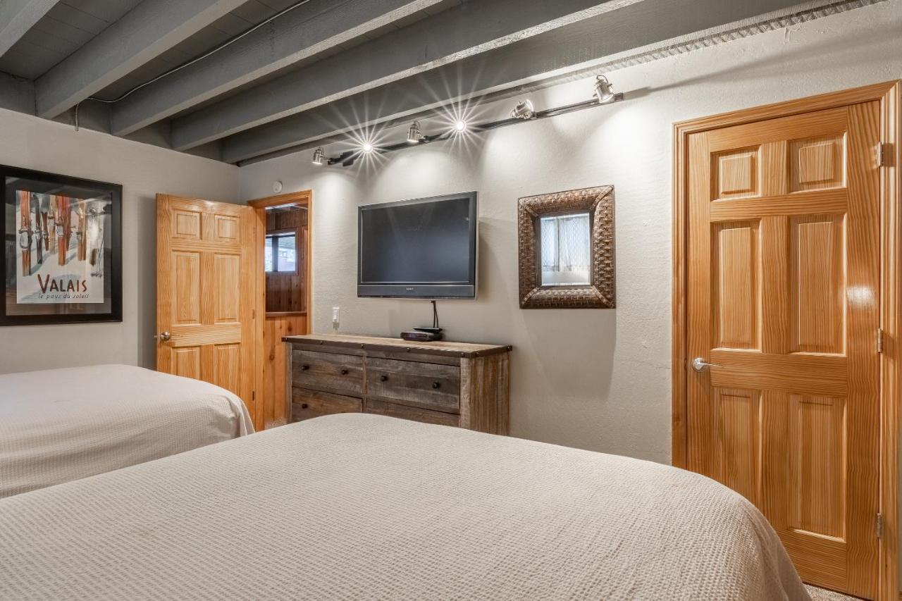 Updated 5 Bedroom 3 Bathroom Townhome Slopeside At 1849 Condos 671 Sleeps 10 Mammoth Lakes Eksteriør billede