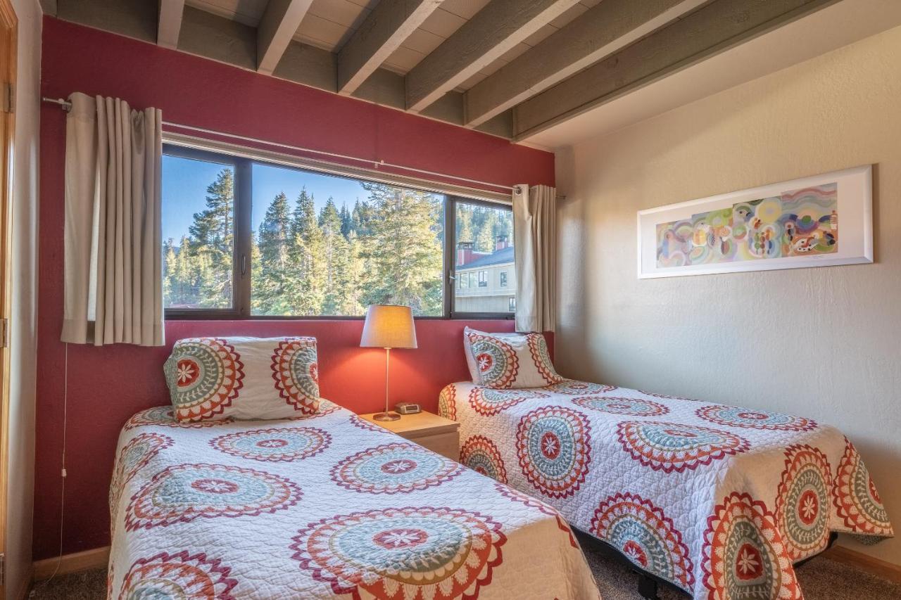 Updated 5 Bedroom 3 Bathroom Townhome Slopeside At 1849 Condos 671 Sleeps 10 Mammoth Lakes Eksteriør billede